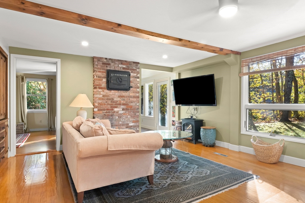 111 Moulton St