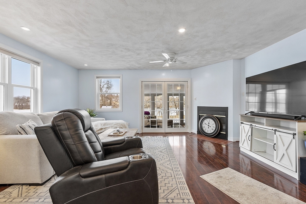 59 Riverdale Avenue # 2