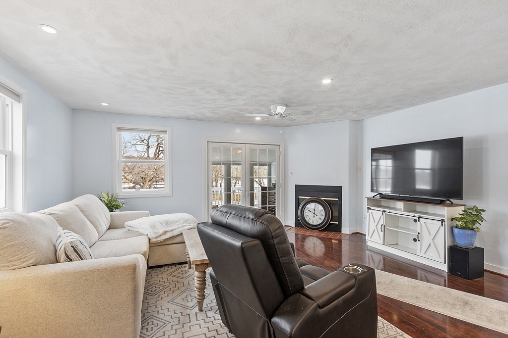 59 Riverdale Avenue # 2