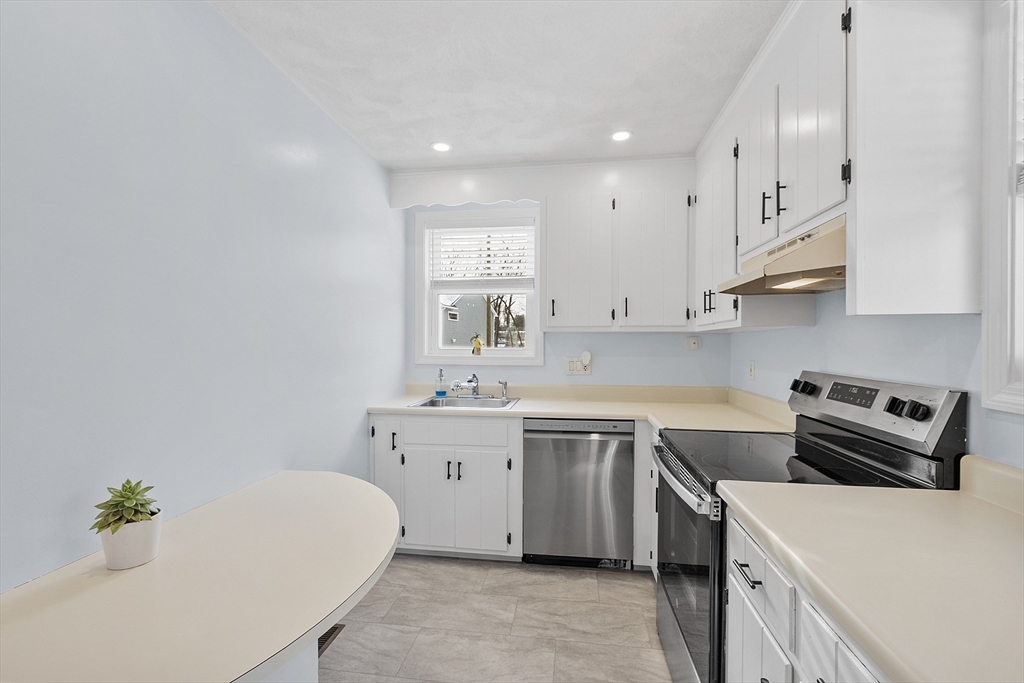 59 Riverdale Avenue # 2