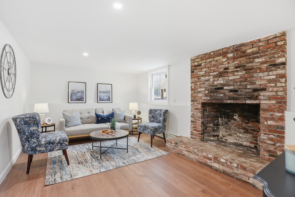 11 Maple Terrace