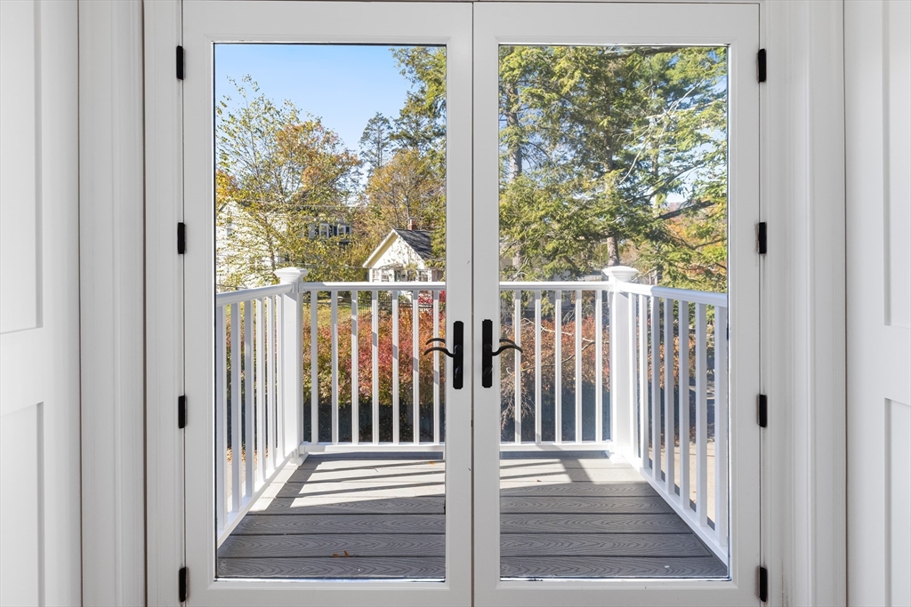 232 Lake Dr