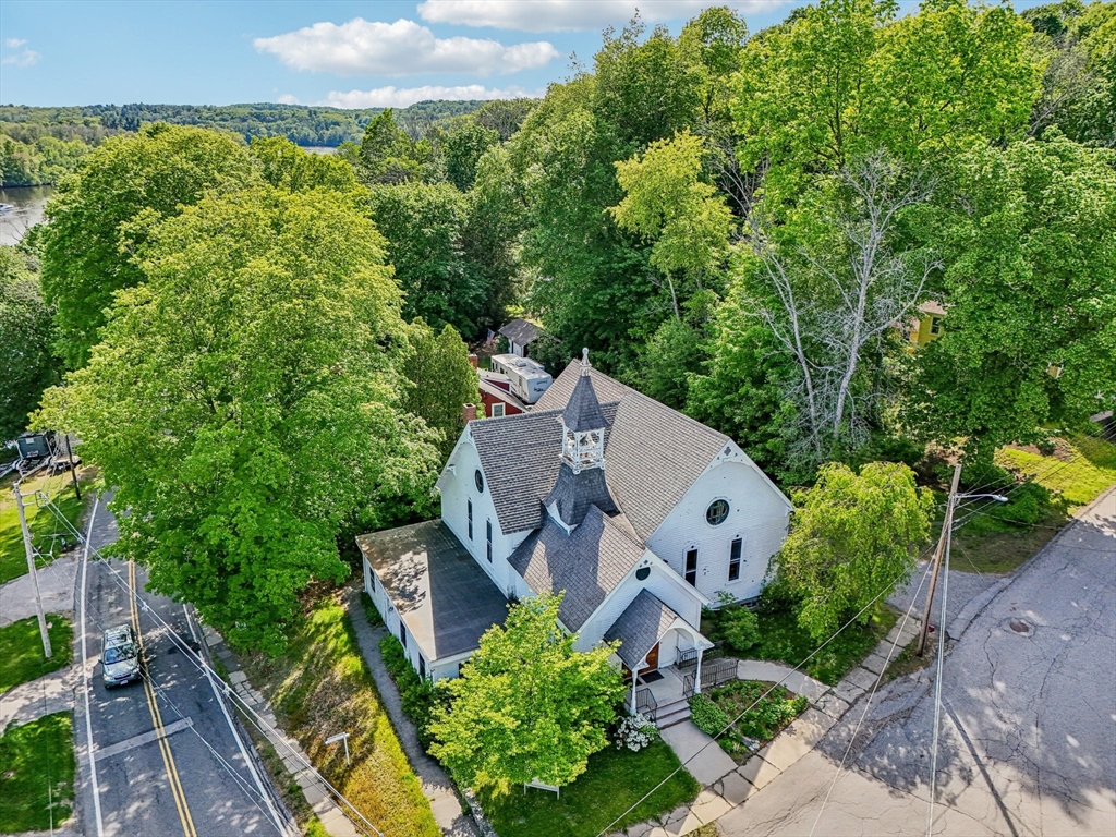 39 High St