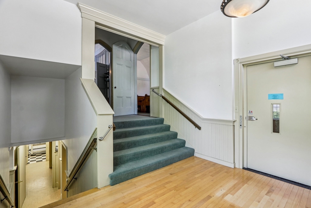 39 High St