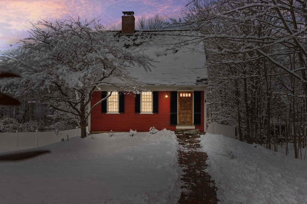 14 Sawmill Brook Rd