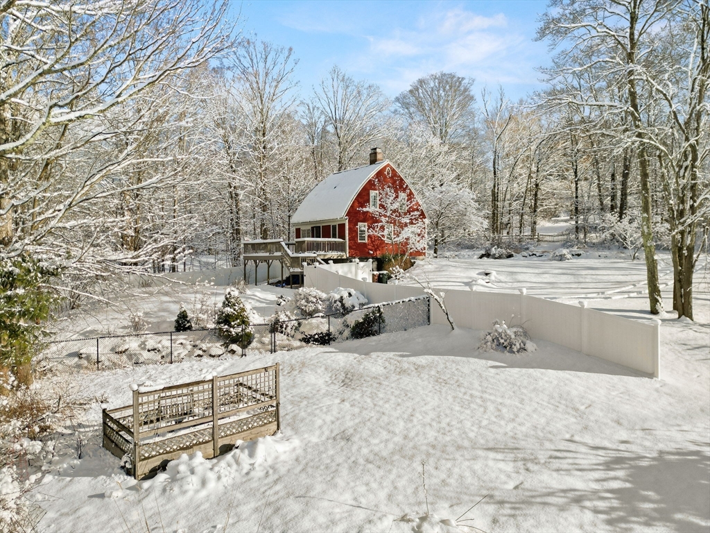 14 Sawmill Brook Rd