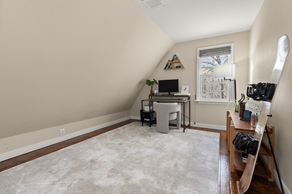 14 Sawmill Brook Rd