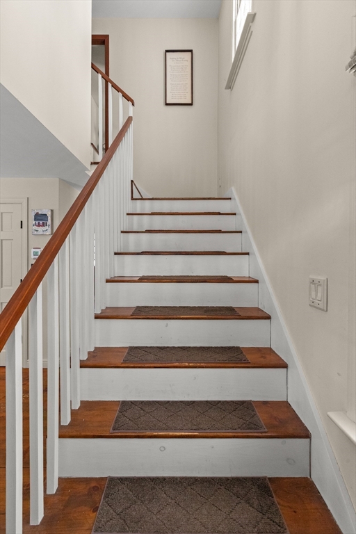 14 Sawmill Brook Rd
