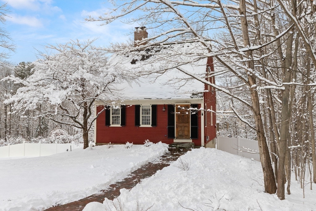 14 Sawmill Brook Rd