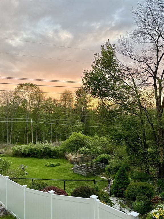 14 Sawmill Brook Rd