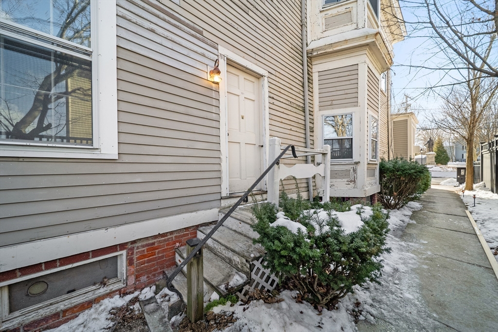68 Pleasant St # 2