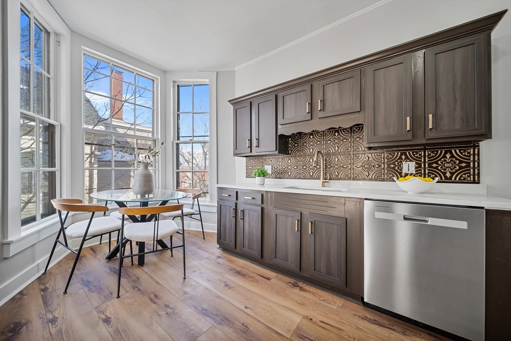 68 Pleasant St # 2