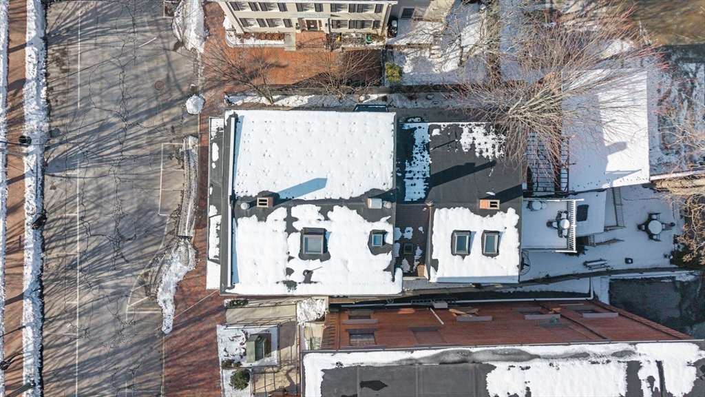 68 Pleasant St # 2