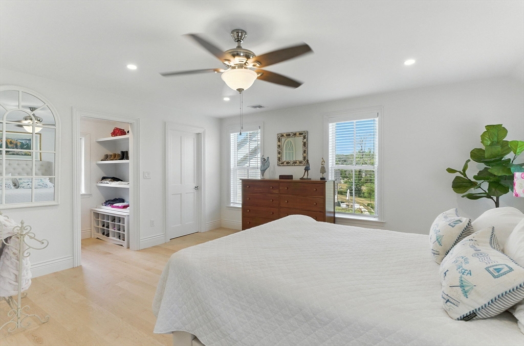 4 Gadsden Lane