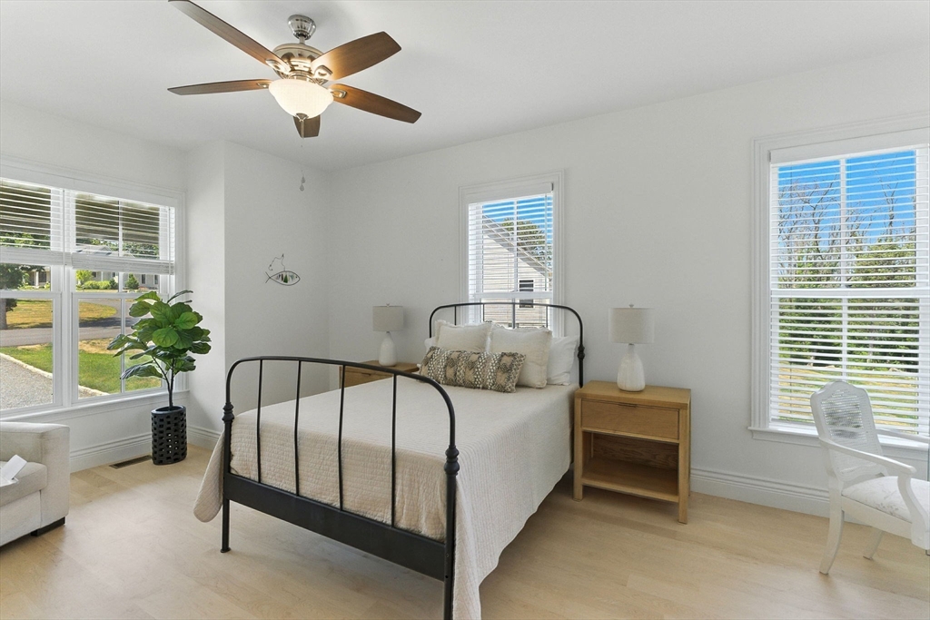 4 Gadsden Lane