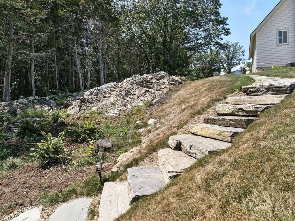 4 Gadsden Lane