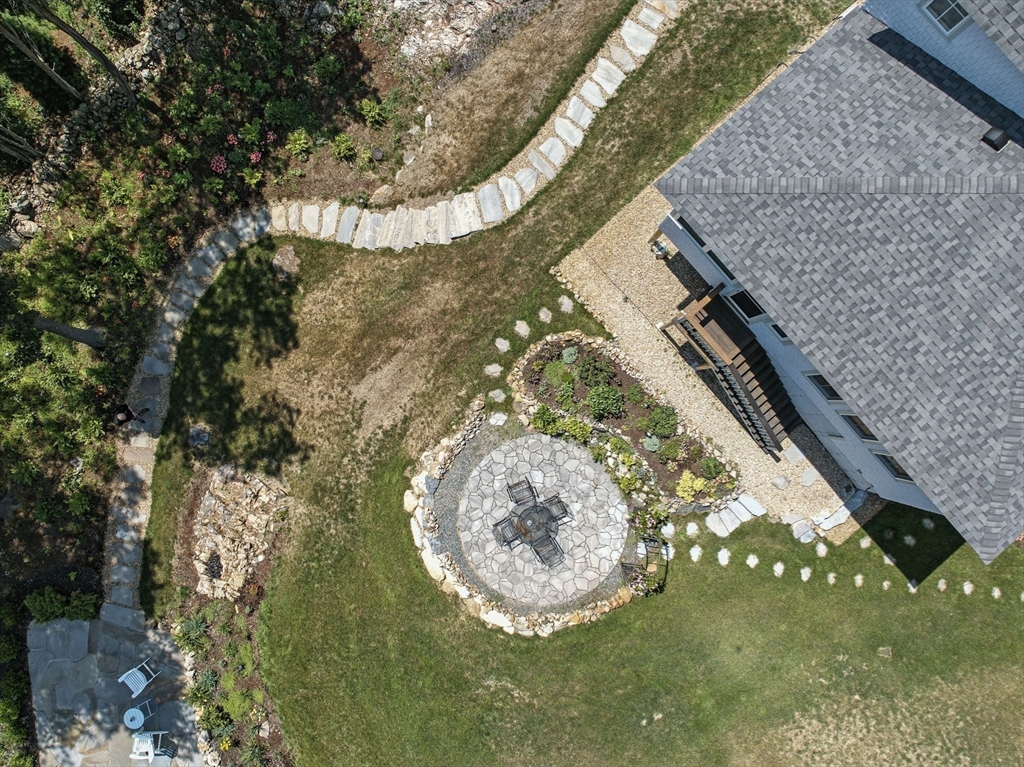 4 Gadsden Lane