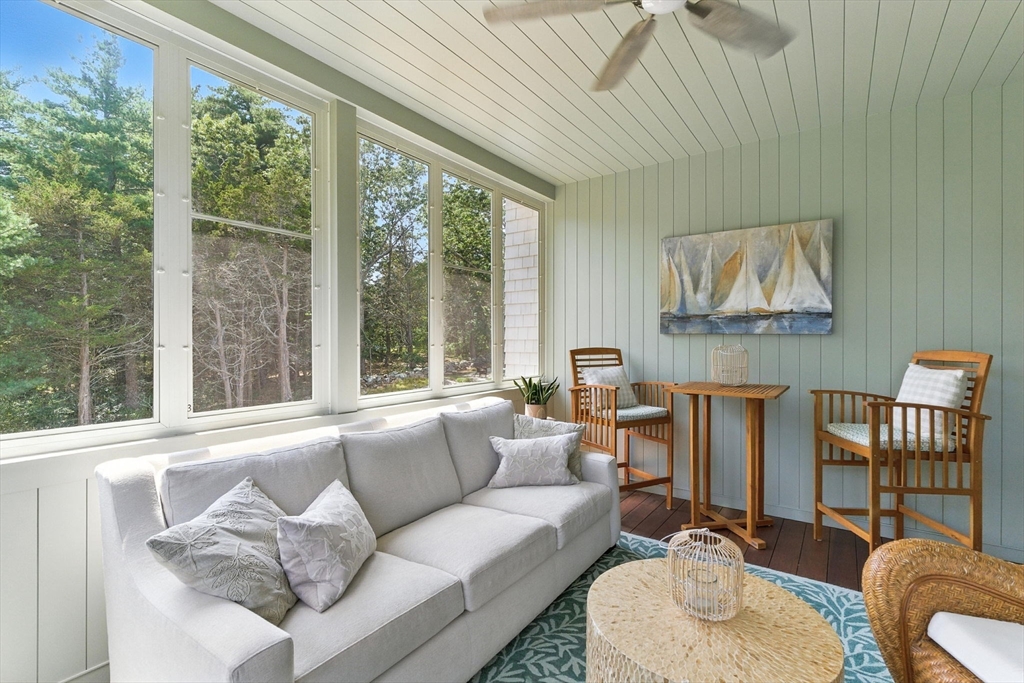 4 Gadsden Lane