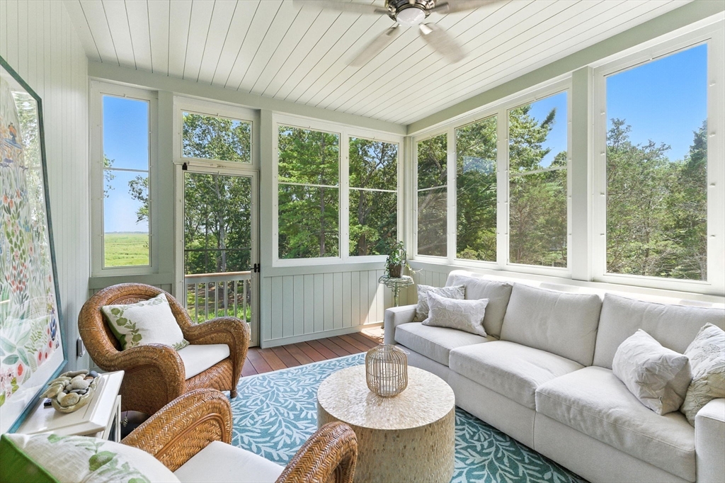 4 Gadsden Lane