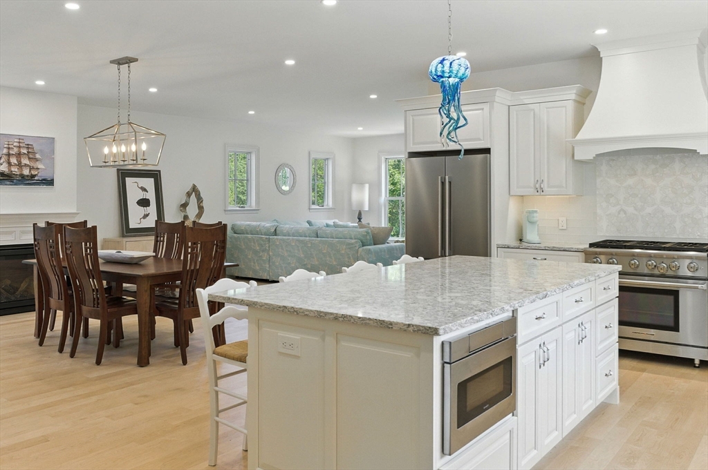 4 Gadsden Lane