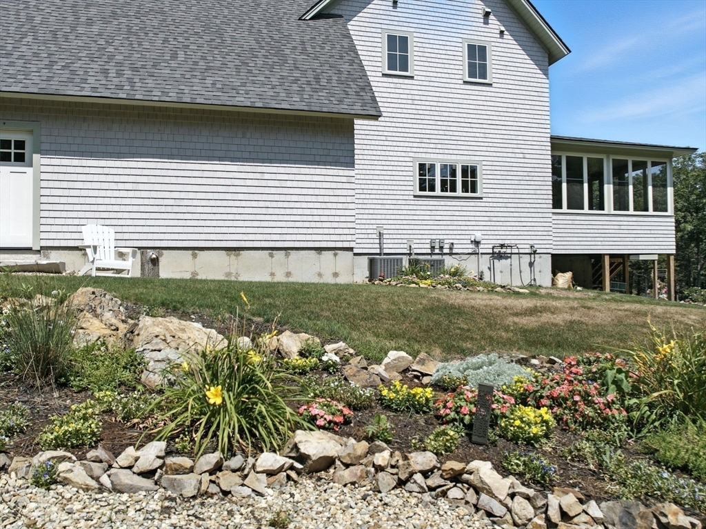 4 Gadsden Lane