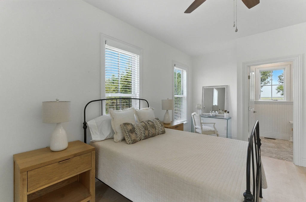 4 Gadsden Lane