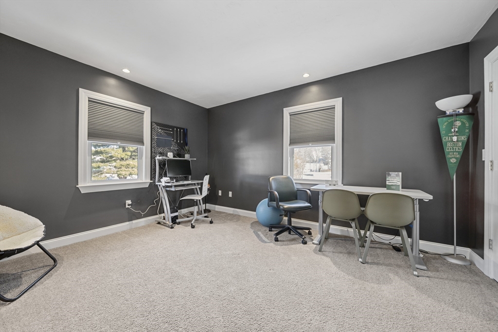 86 Lynn Fells Pkwy