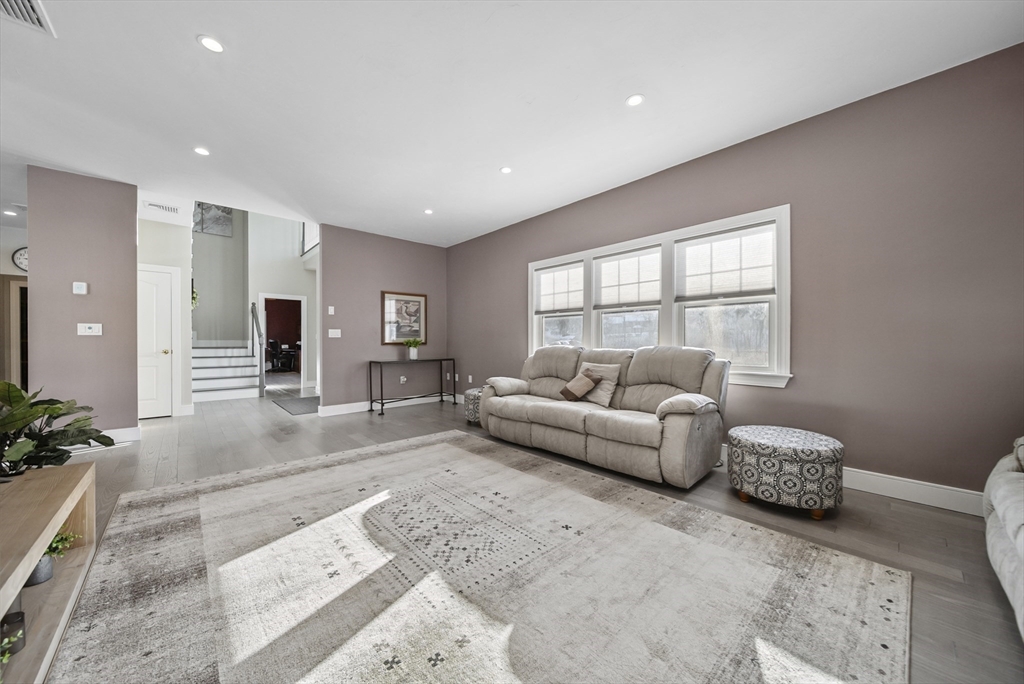 86 Lynn Fells Pkwy