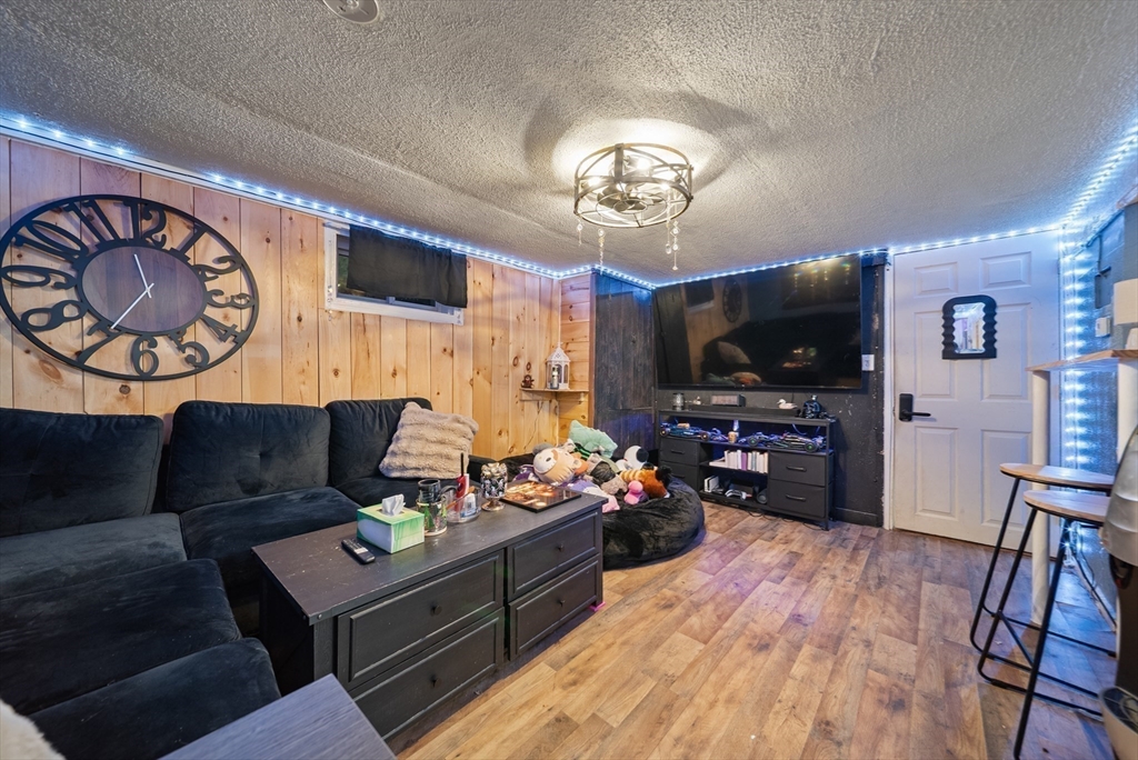 4 Pulver Drive