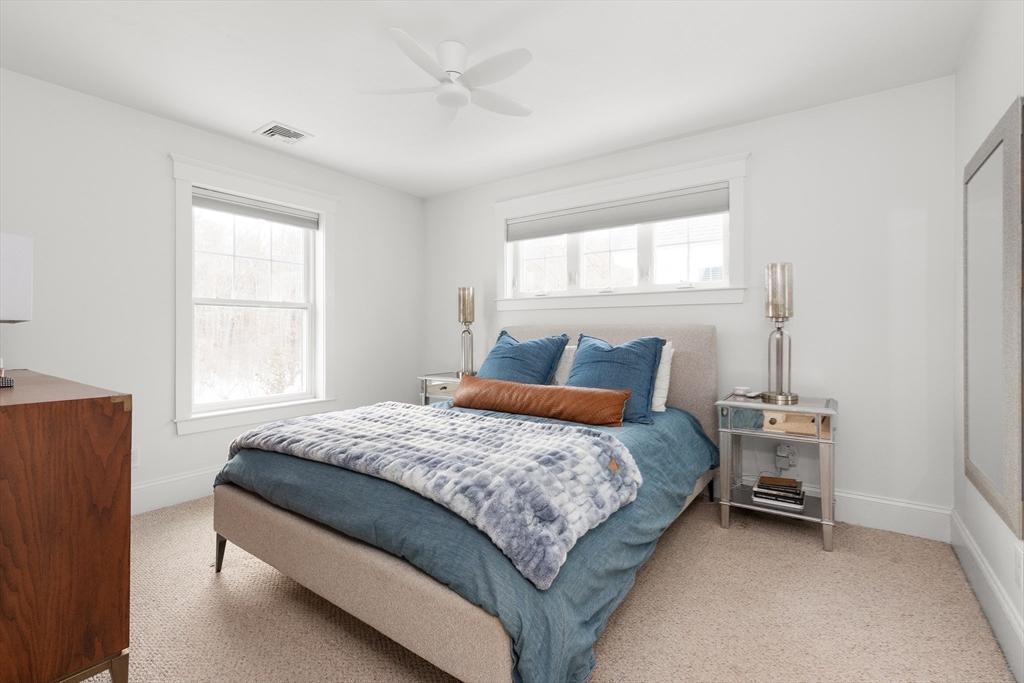 11 Daley Dr # 11