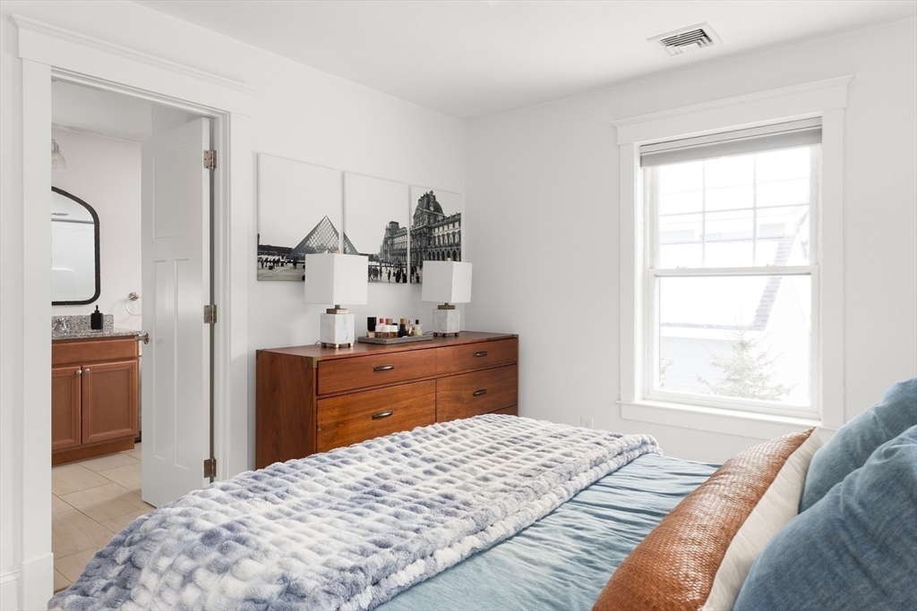 11 Daley Dr # 11