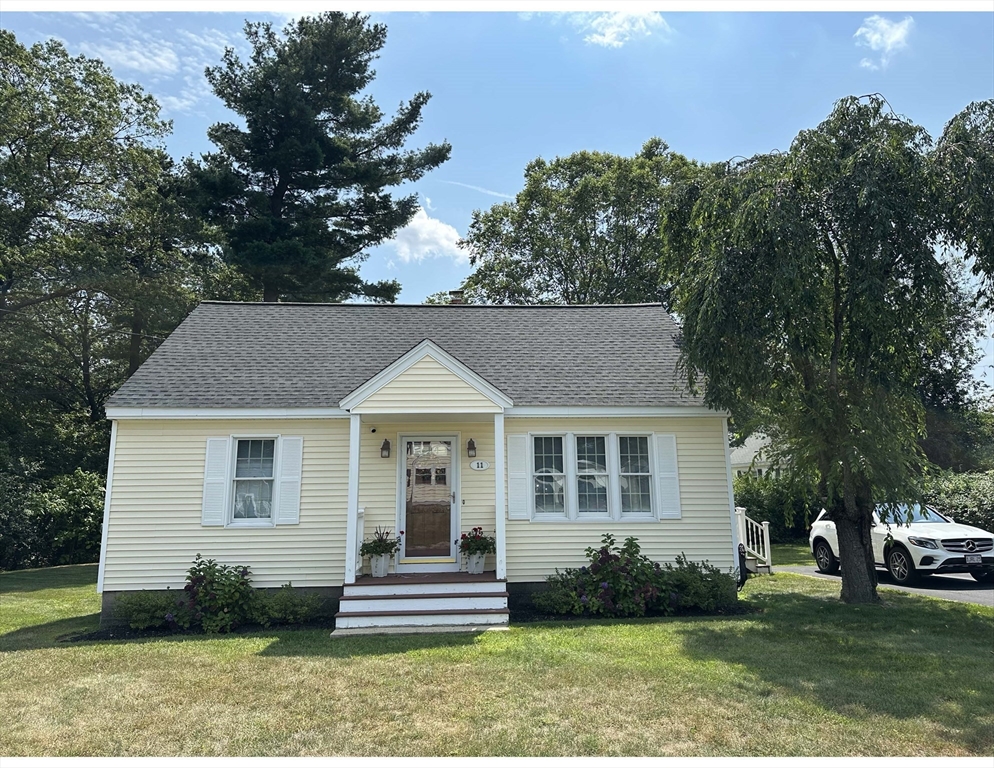11 Joyce St