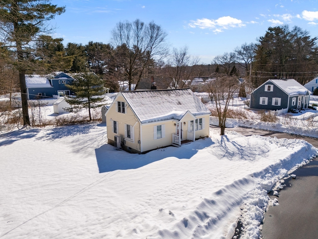 11 Joyce St