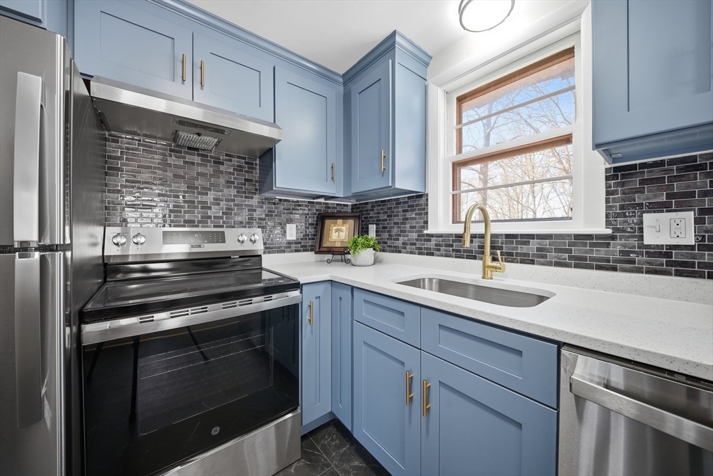 9 Olympia Ave