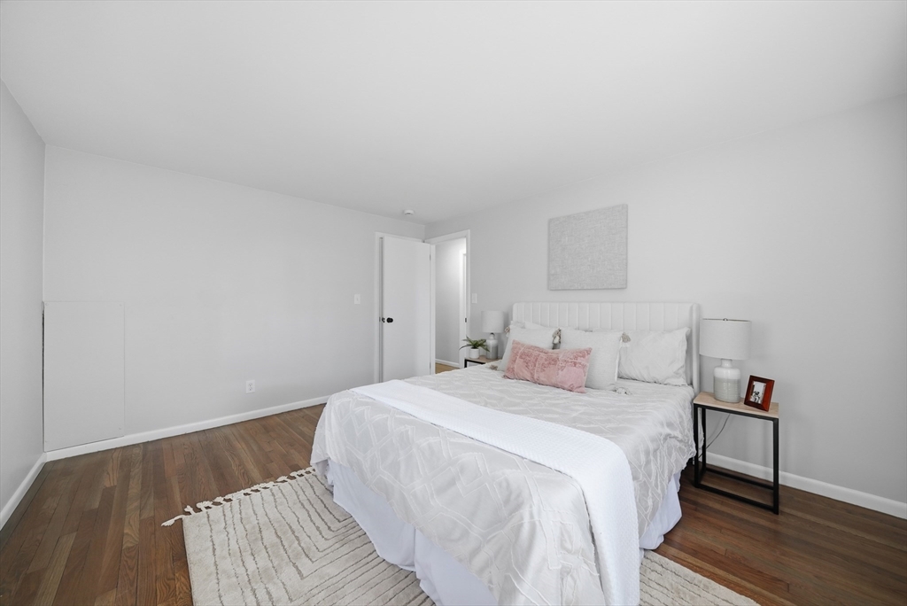 9 Olympia Ave