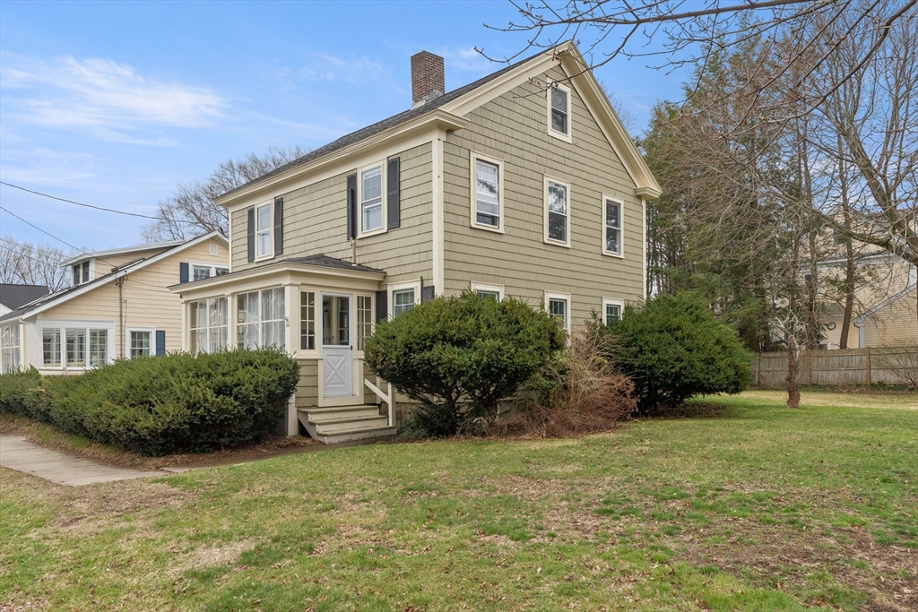 16 Dawes St