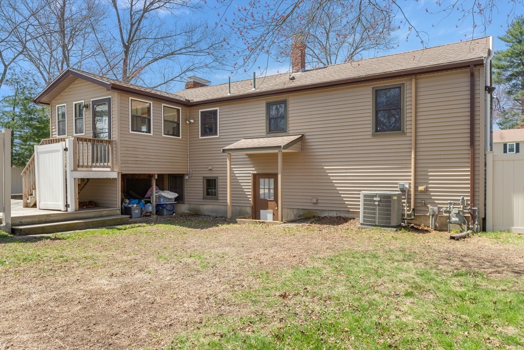 19 Elizabeth Lane