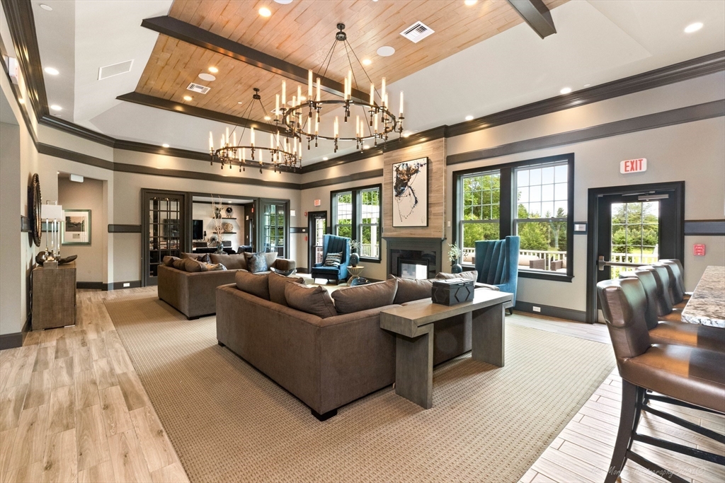 23 Sequoia Dr # 23