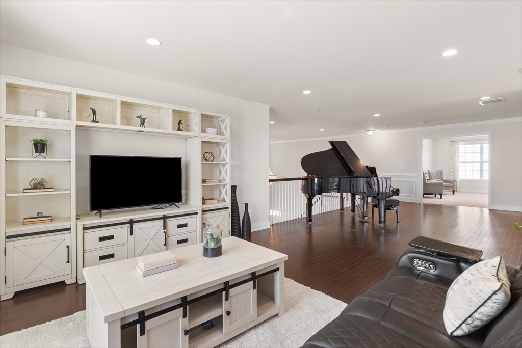 23 Sequoia Dr # 23