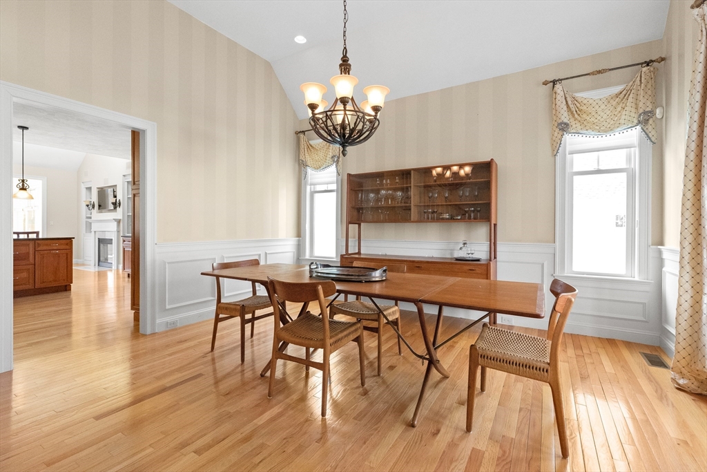 8 Ridgeway Cir # 8