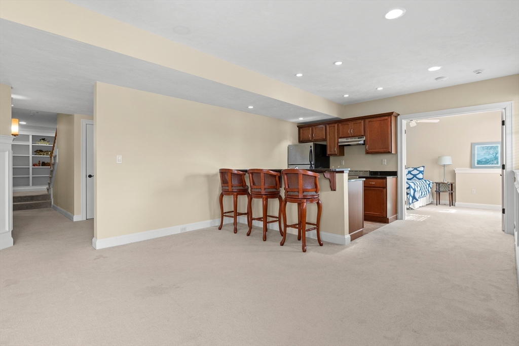 8 Ridgeway Cir # 8