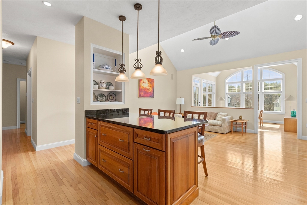 8 Ridgeway Cir # 8