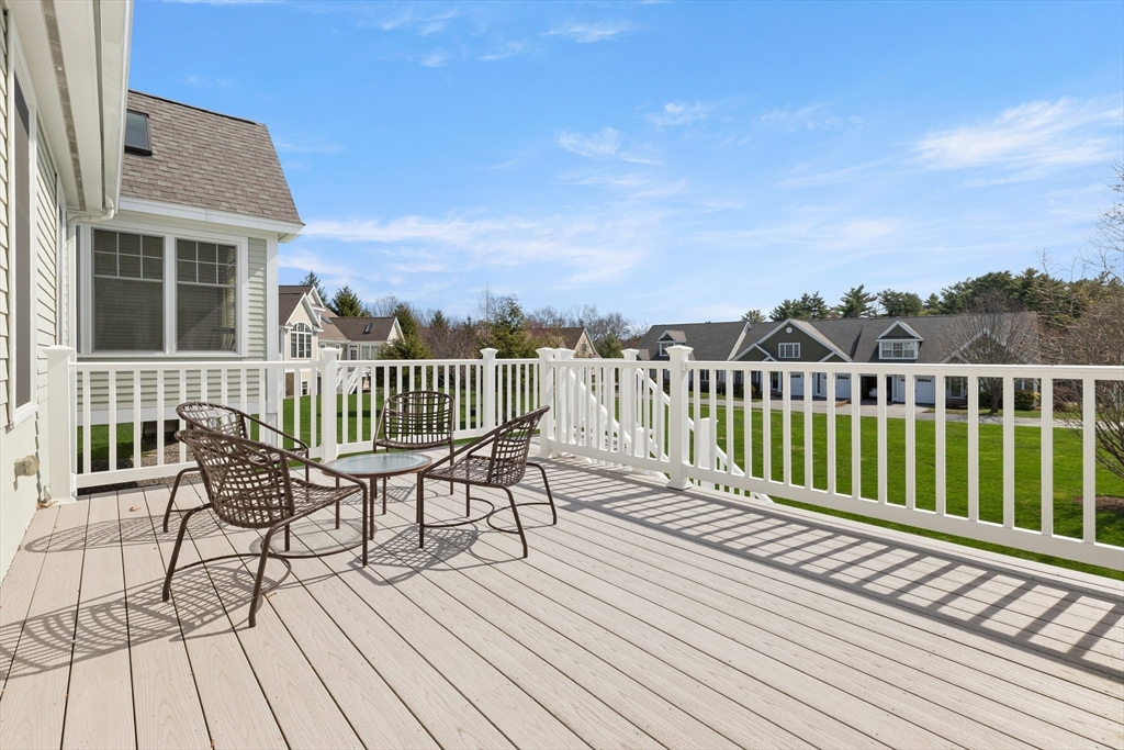 8 Ridgeway Cir # 8