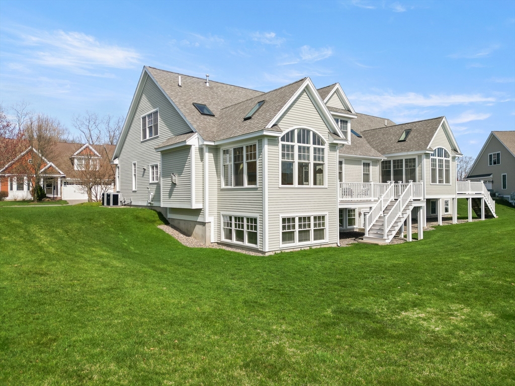 8 Ridgeway Cir # 8