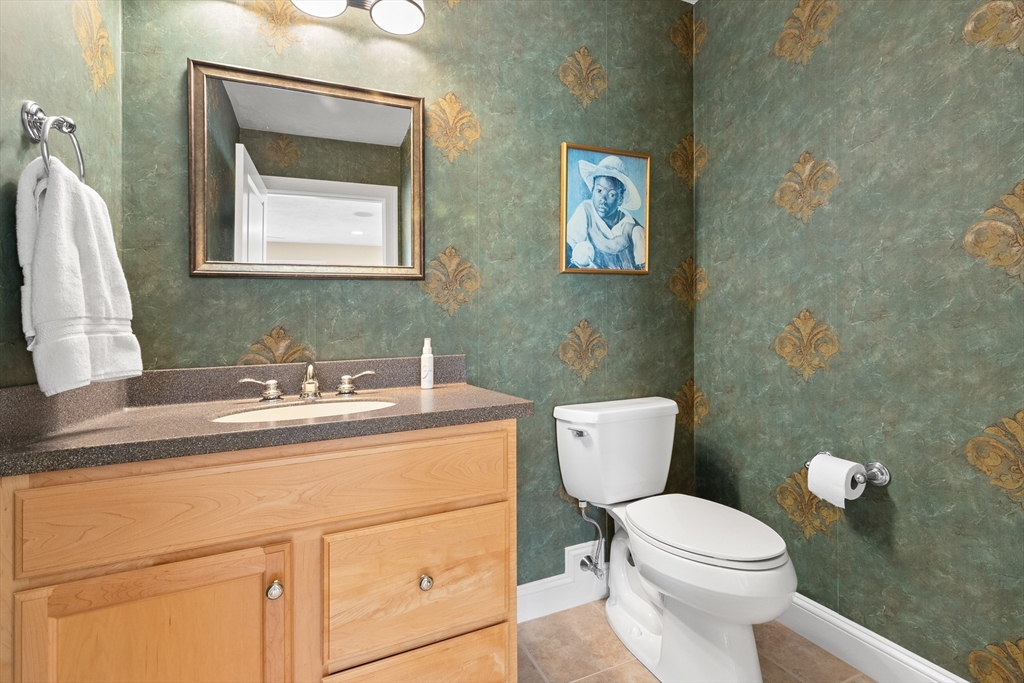 8 Ridgeway Cir # 8