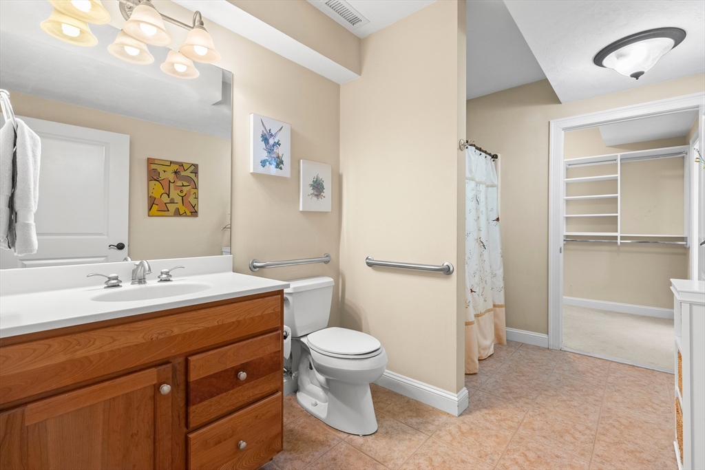 8 Ridgeway Cir # 8