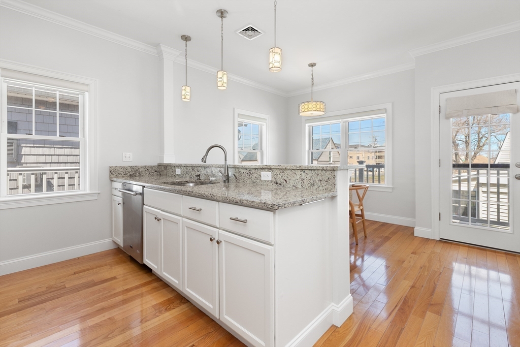 44 Railroad Ave # 6