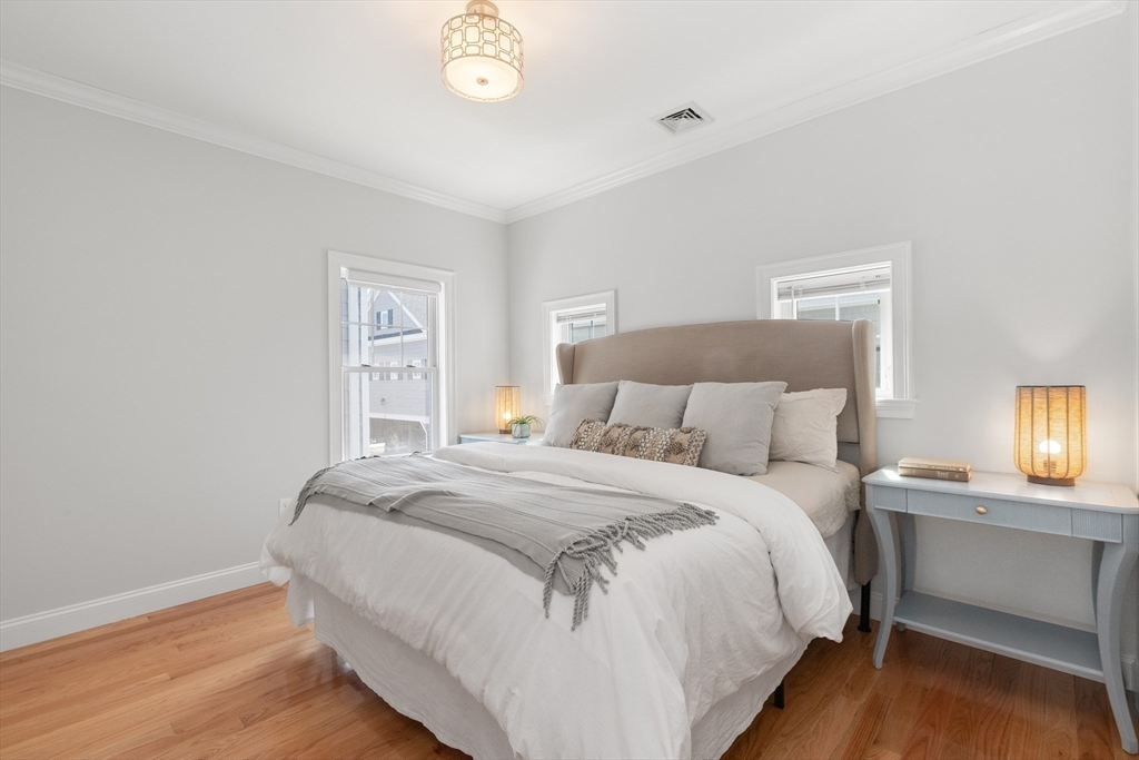 44 Railroad Ave # 6