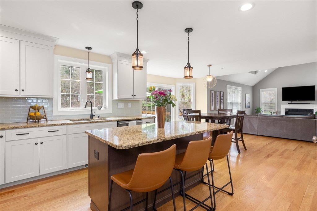 12 Poplar Hill Cir