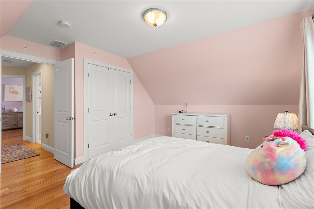 12 Poplar Hill Cir